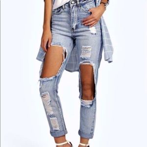 Boohoo distressed boyfriend cheeky rips jeans